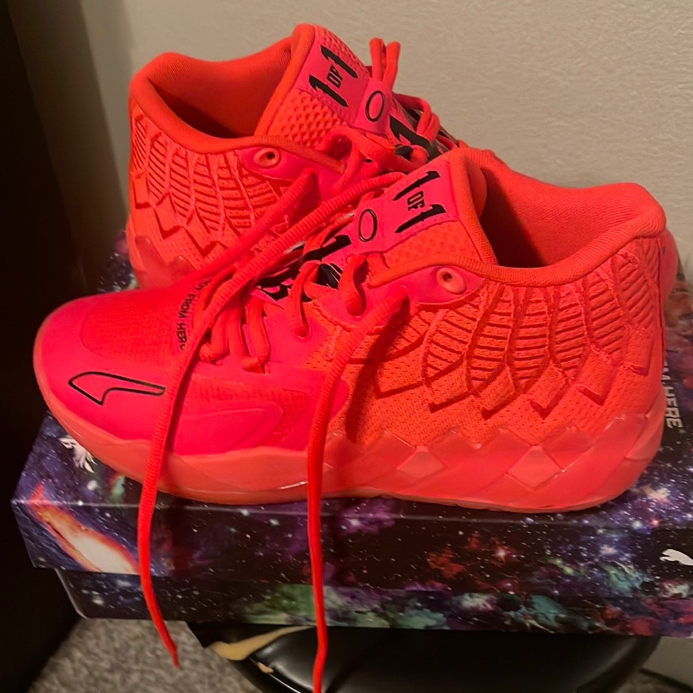Puma lamelo ball “not from here” red blast fiery